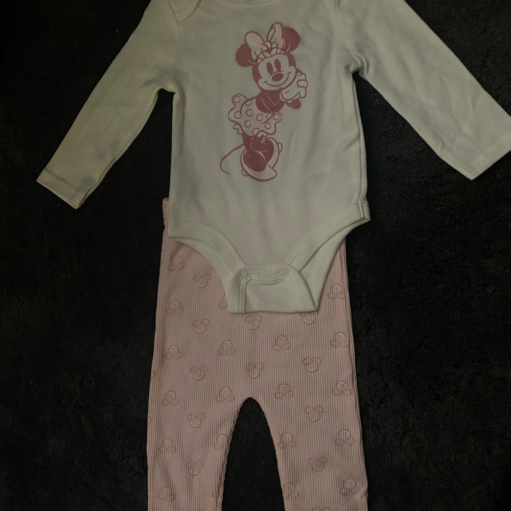 Disney Minnie Mouse White and Pink Baby bundle 3-6 months